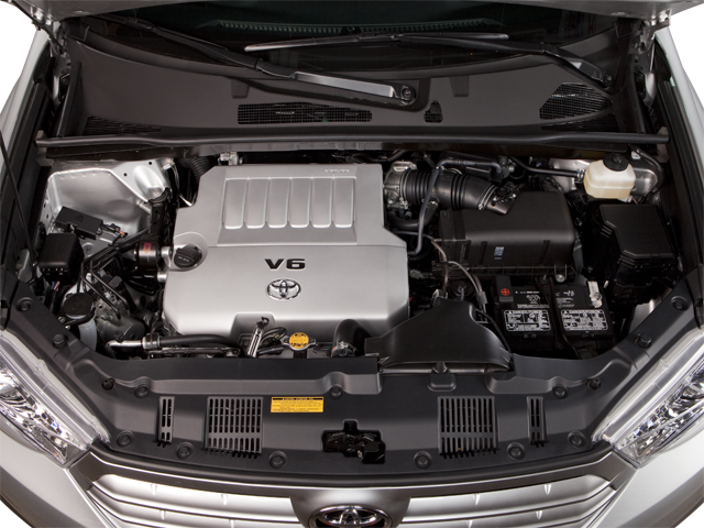 2012 Toyota HIGHLANDER SE