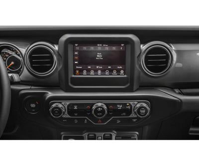 2020 Jeep Wrangler Sahara Altitude