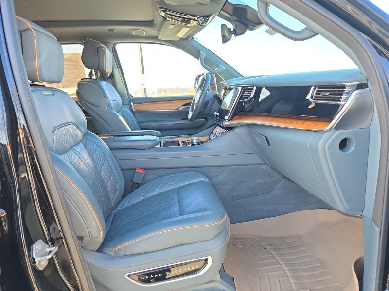 2022 Jeep Grand Wagoneer Series III