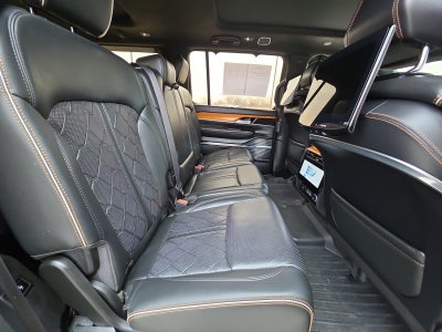 2022 Jeep Grand Wagoneer Series III