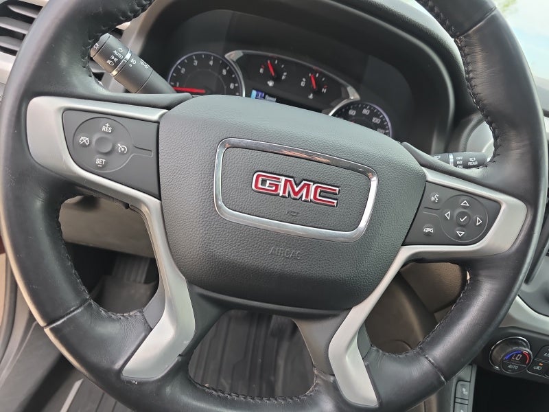 2017 GMC Acadia SLE