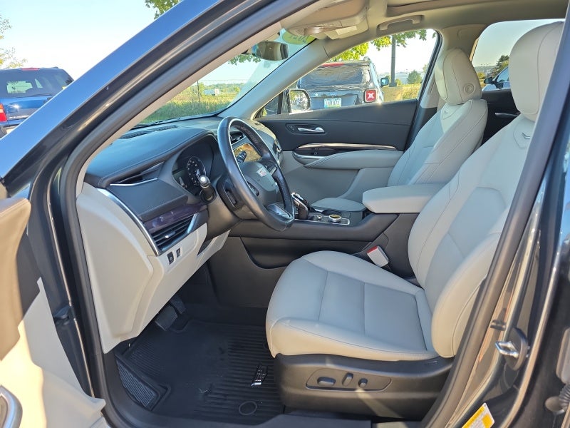 2021 Cadillac XT4 Luxury