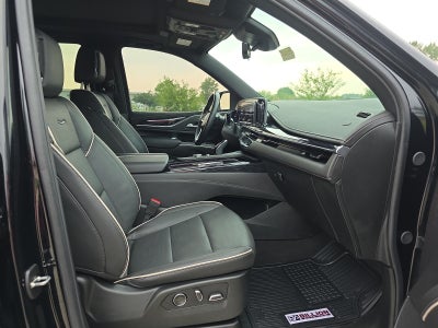 2024 Cadillac Escalade Sport