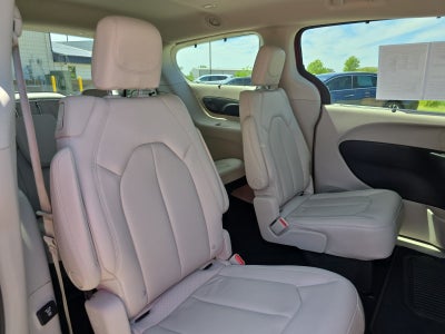 2020 Chrysler Pacifica Touring L Plus