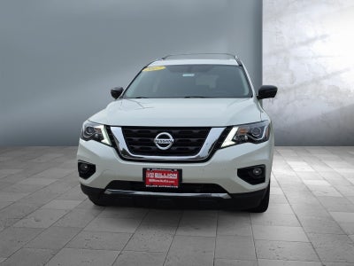 2017 Nissan Pathfinder Platinum