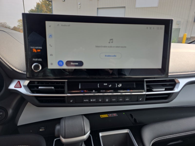 2025 Toyota Sienna LE