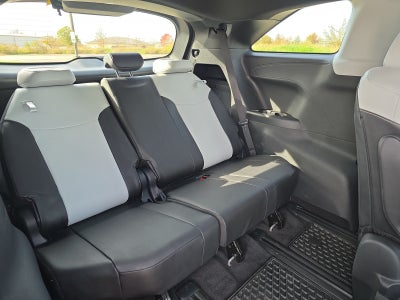 2025 Toyota Sienna LE