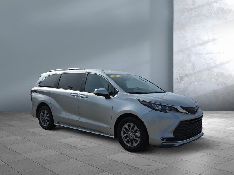 2024 Toyota Sienna XLE