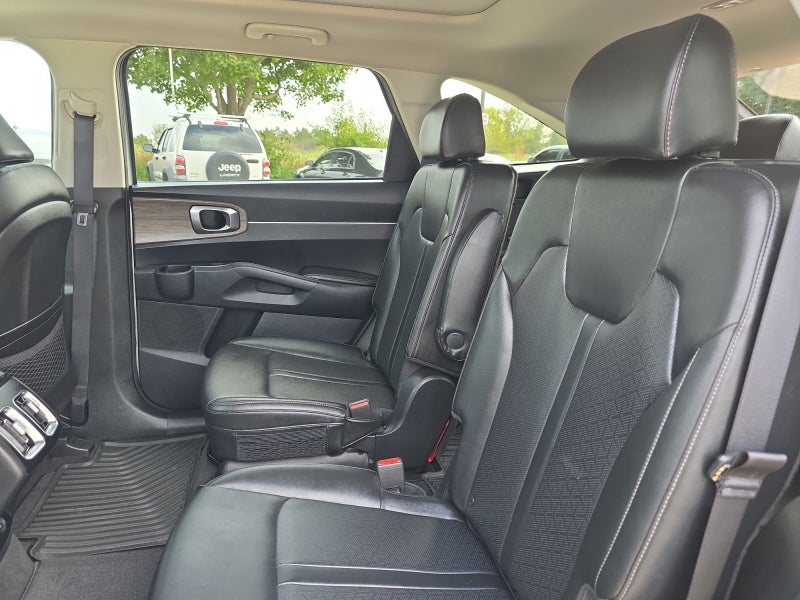 2022 Kia Sorento EX