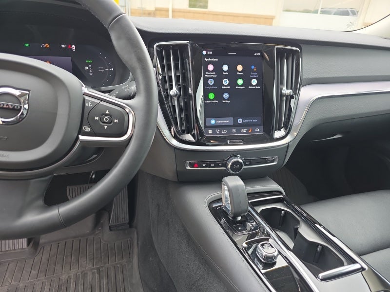 2024 Volvo S60 Recharge Plug-In Hybr Core Dark Theme