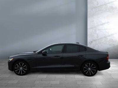 2024 Volvo S60 Recharge Plug-In Hybr Core Dark Theme