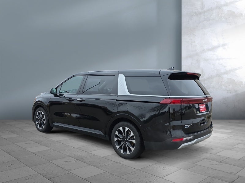 2024 Kia Carnival EX