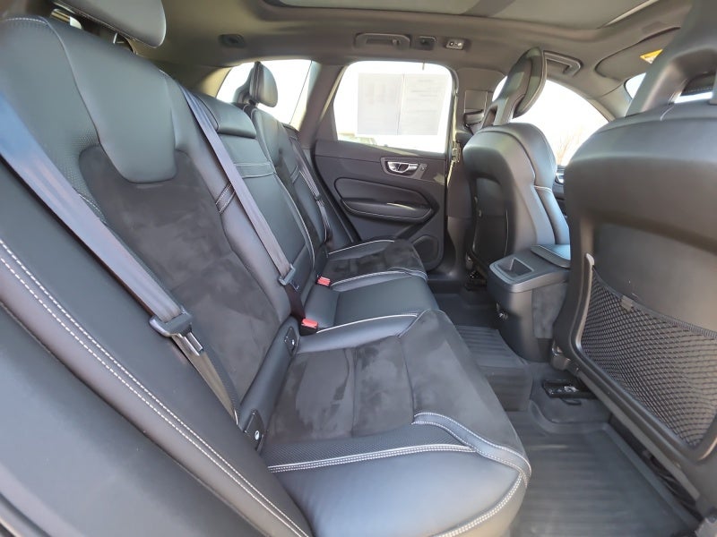 2018 Volvo XC60 R-Design