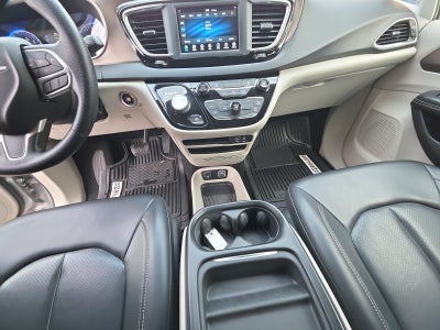 2020 Chrysler Voyager LXI