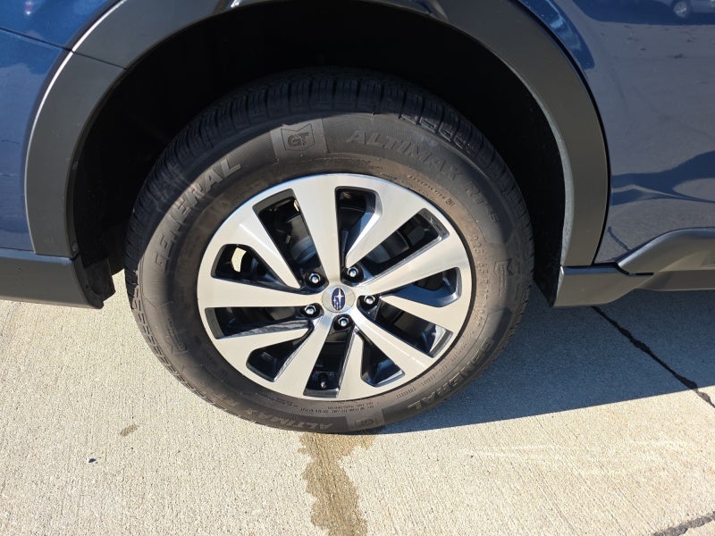 2022 Subaru Outback Premium