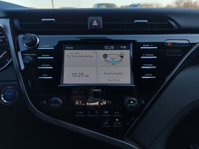 2020 Toyota Camry Hybrid LE