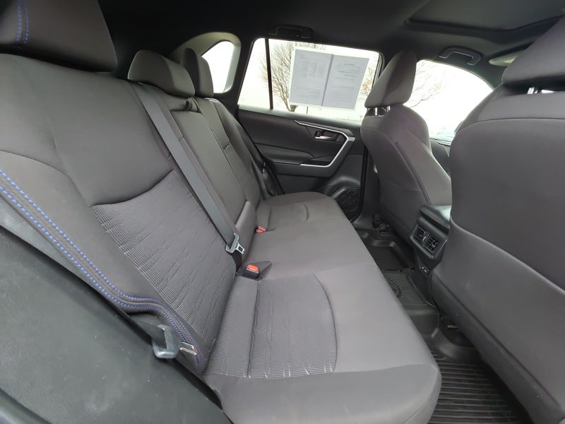 2022 Toyota RAV4 Hybrid SE