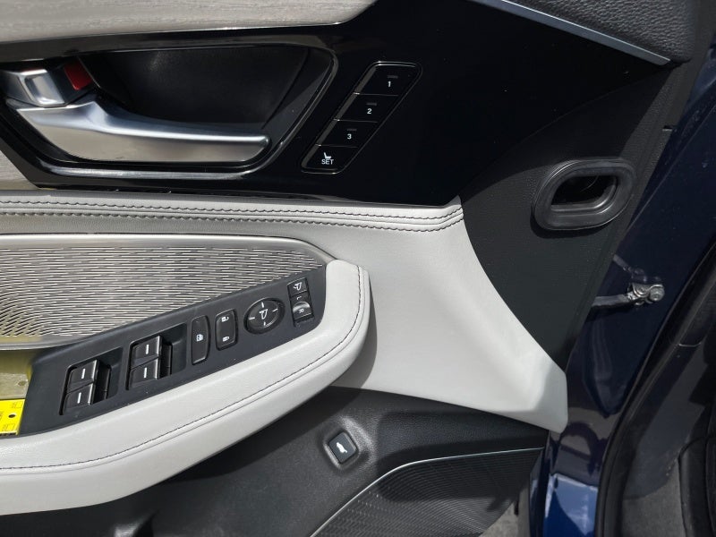 2023 Acura MDX w/Advance Package