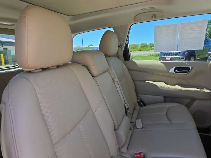 2018 Nissan Pathfinder Platinum