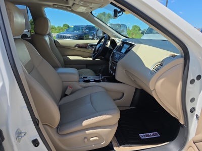 2018 Nissan Pathfinder Platinum