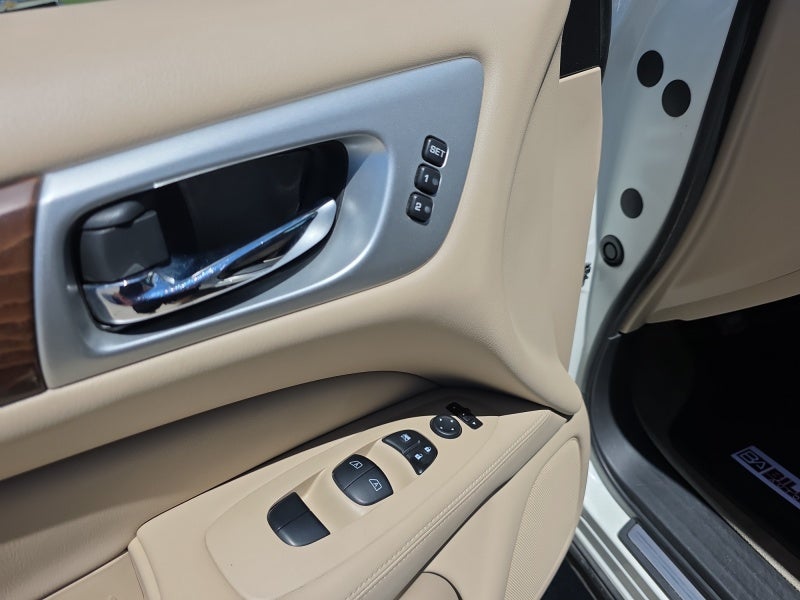 2018 Nissan Pathfinder Platinum