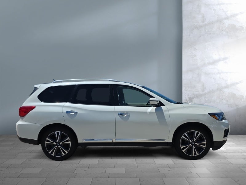 2018 Nissan Pathfinder Platinum