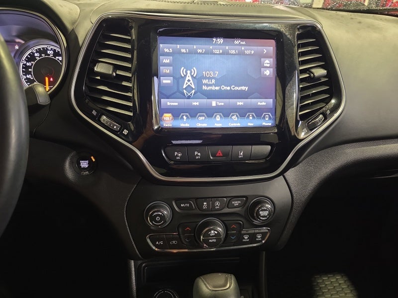 2019 Jeep Cherokee Overland