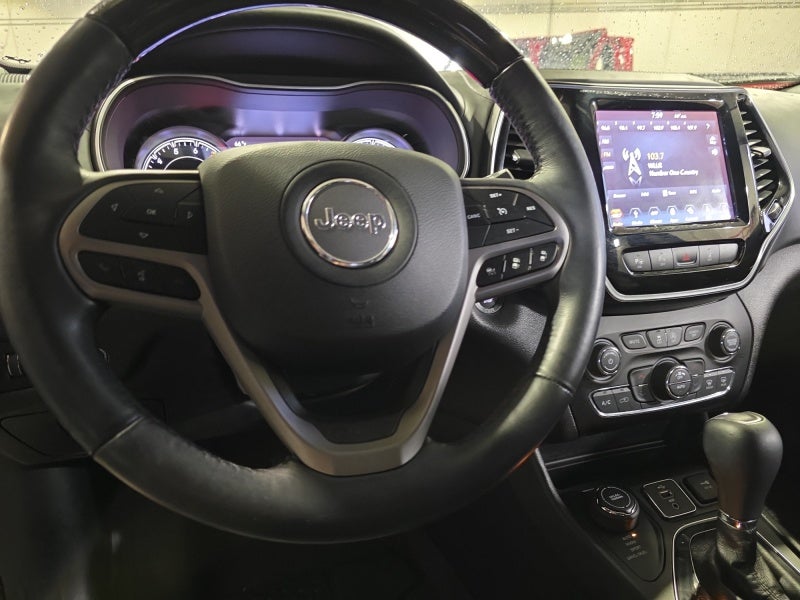 2019 Jeep Cherokee Overland