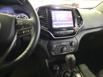 2019 Jeep Cherokee Overland