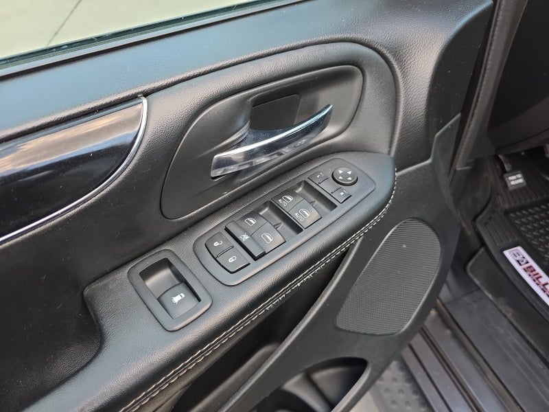 2017 Dodge Grand Caravan SE Plus