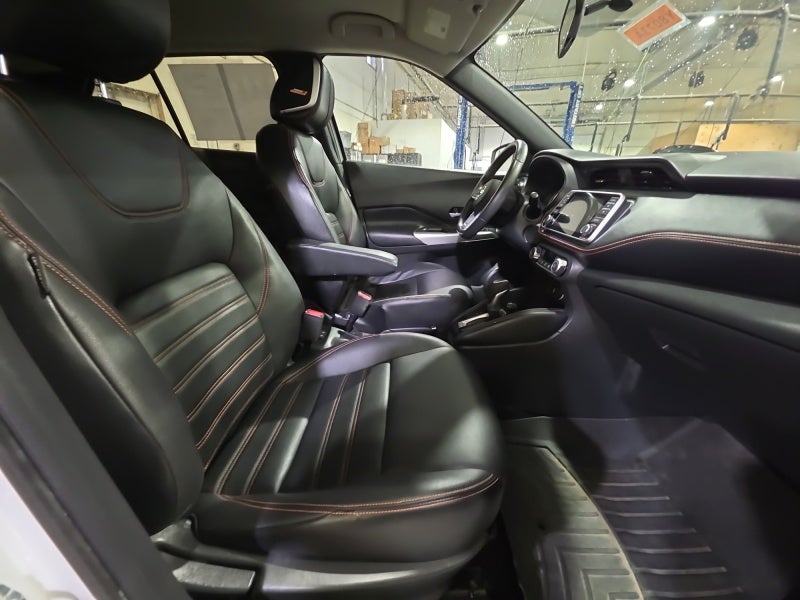 2019 Nissan Kicks SR