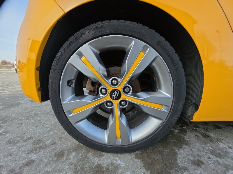 2013 Hyundai Veloster w/Black Int