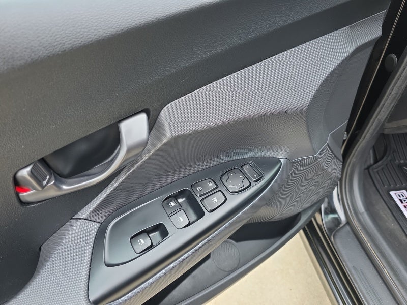 2020 Hyundai Veloster 2.0