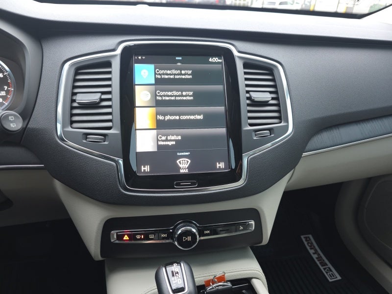 2020 Volvo XC90 Momentum