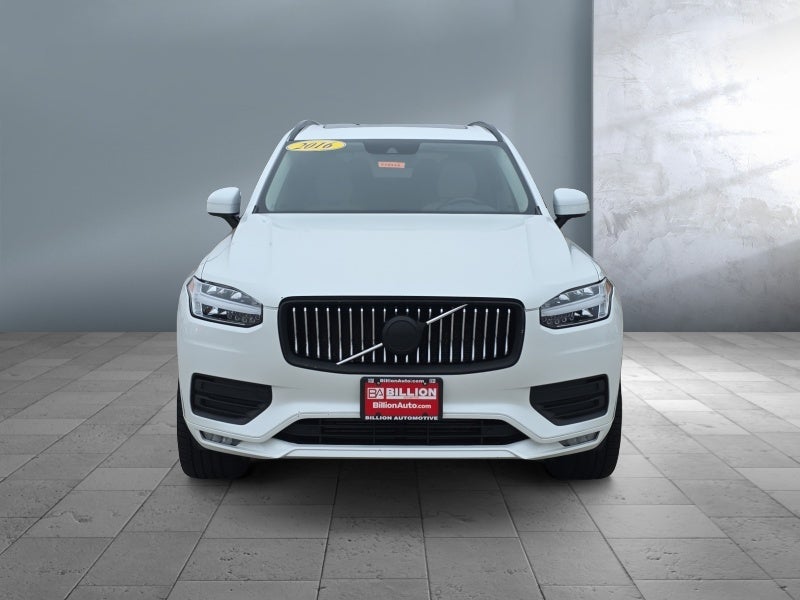 2020 Volvo XC90 Momentum