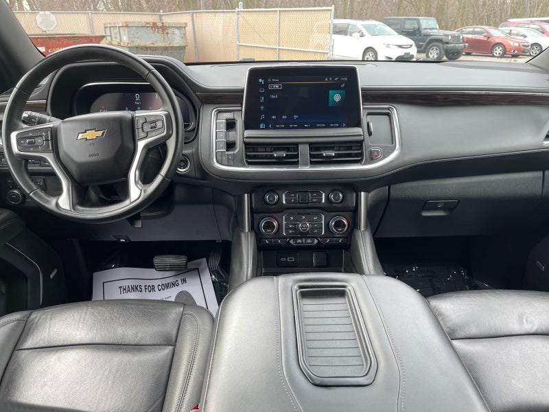 2024 Chevrolet Suburban LT