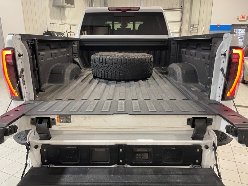 2025 GMC Sierra HD AT4X