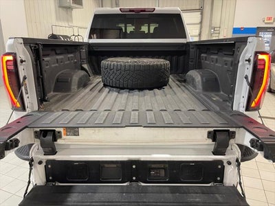 2025 GMC Sierra HD AT4X