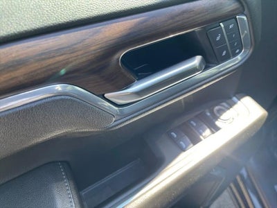 2025 GMC Sierra SLT