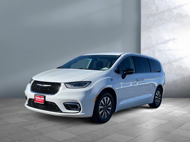 2024 Chrysler Pacifica PHEV Select