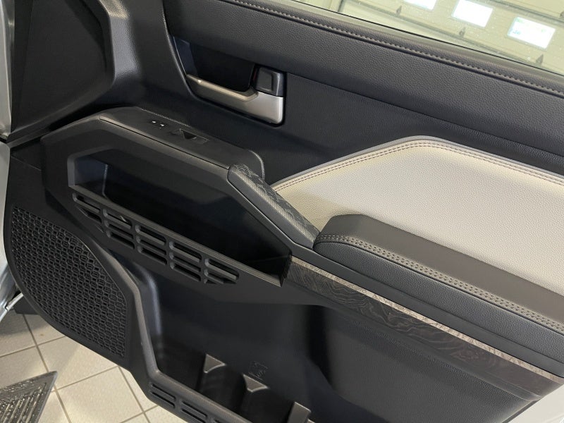 2025 Toyota TACOMA LTD HV Limited Hybrid