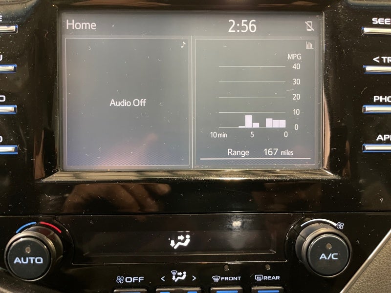 2018 Toyota CAMRY SE