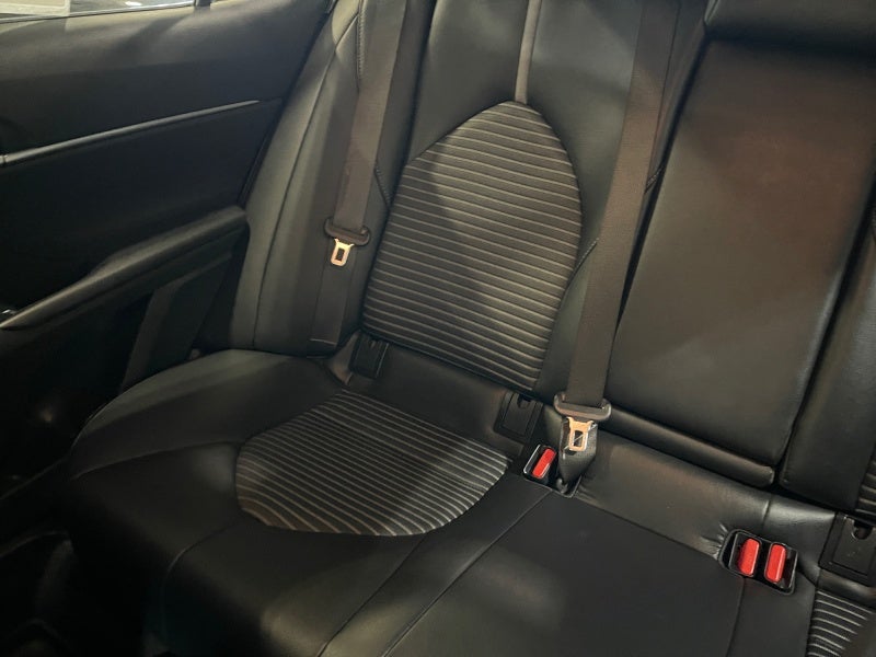 2018 Toyota CAMRY SE