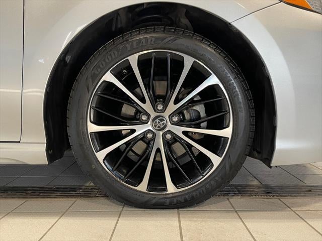 2018 Toyota CAMRY SE