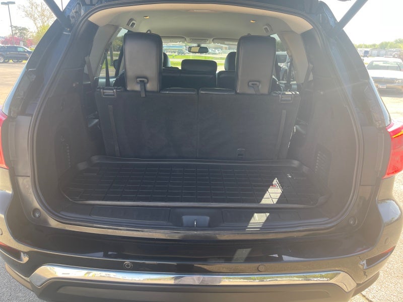 2019 Nissan Pathfinder SL