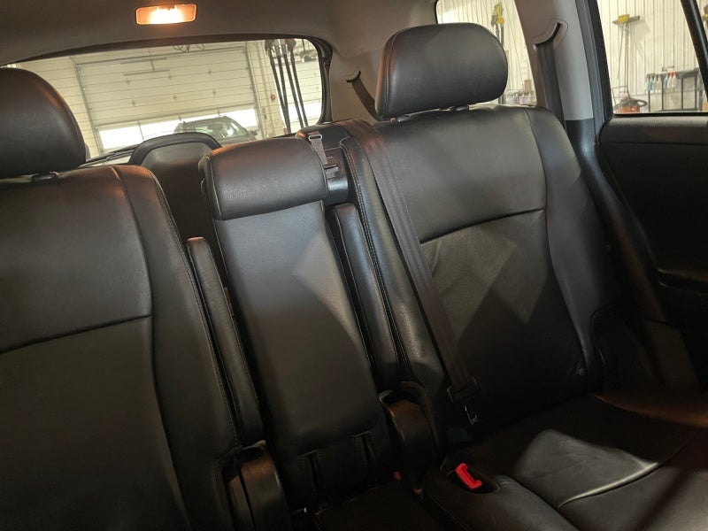2012 Toyota HIGHLANDER SE