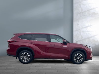 2021 Toyota Highlander Hybrid XLE