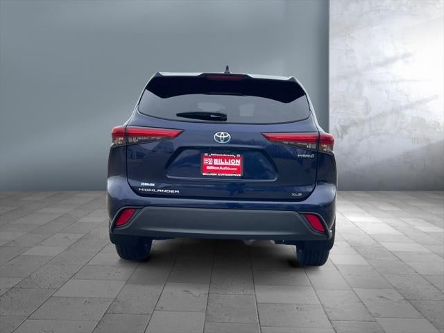2022 Toyota HIGHLANDER HYBRD Hybrid XLE