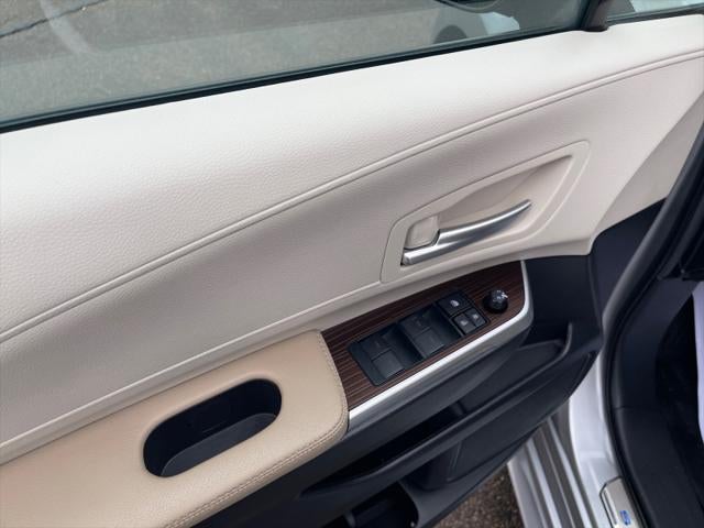 2024 Toyota SIENNA XLE XLE