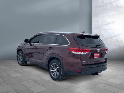 2019 Toyota HIGHLANDER XLE